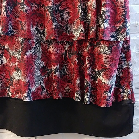 Suzy Sheir  layered sleeveless blouse - Picture 3 of 8